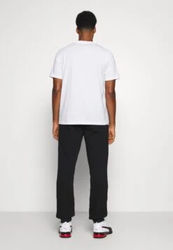 Fila Wilmet Pants - Trainingsbroek - Black 8 Fila Wilmet Pants - Trainingsbroek - Black -Fila Verkoopwinkel 2ca84e2f797b403cb8237223c1803f2b