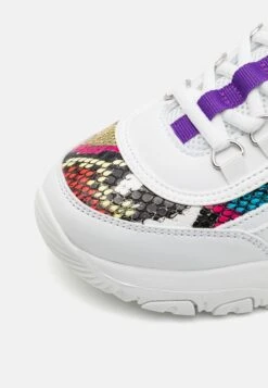 Fila Strada - Sneakers Laag - White -Fila Verkoopwinkel 49b713183dee4fcdae33e86722bbcf81