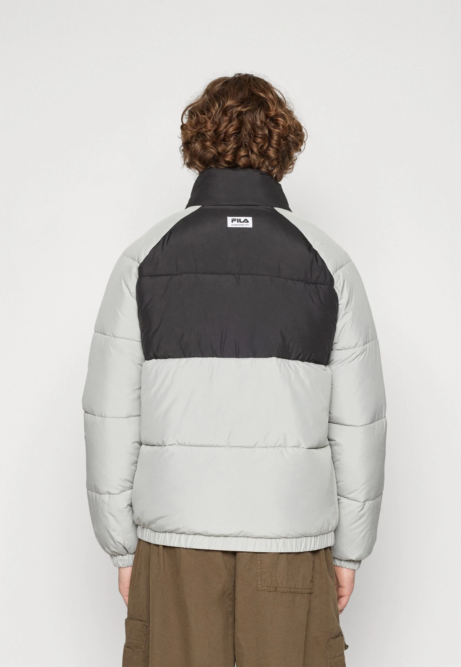 Fila Tarsus - Winterjas - Ultimate Gray - Black 4 Fila Tarsus - Winterjas - Ultimate Gray - Black - Afbeelding 4