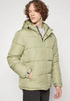 Fila Bensheim - Winterjas - Oil Green -Fila Verkoopwinkel 73adb53fa006489d864ddf6c63b2ac24