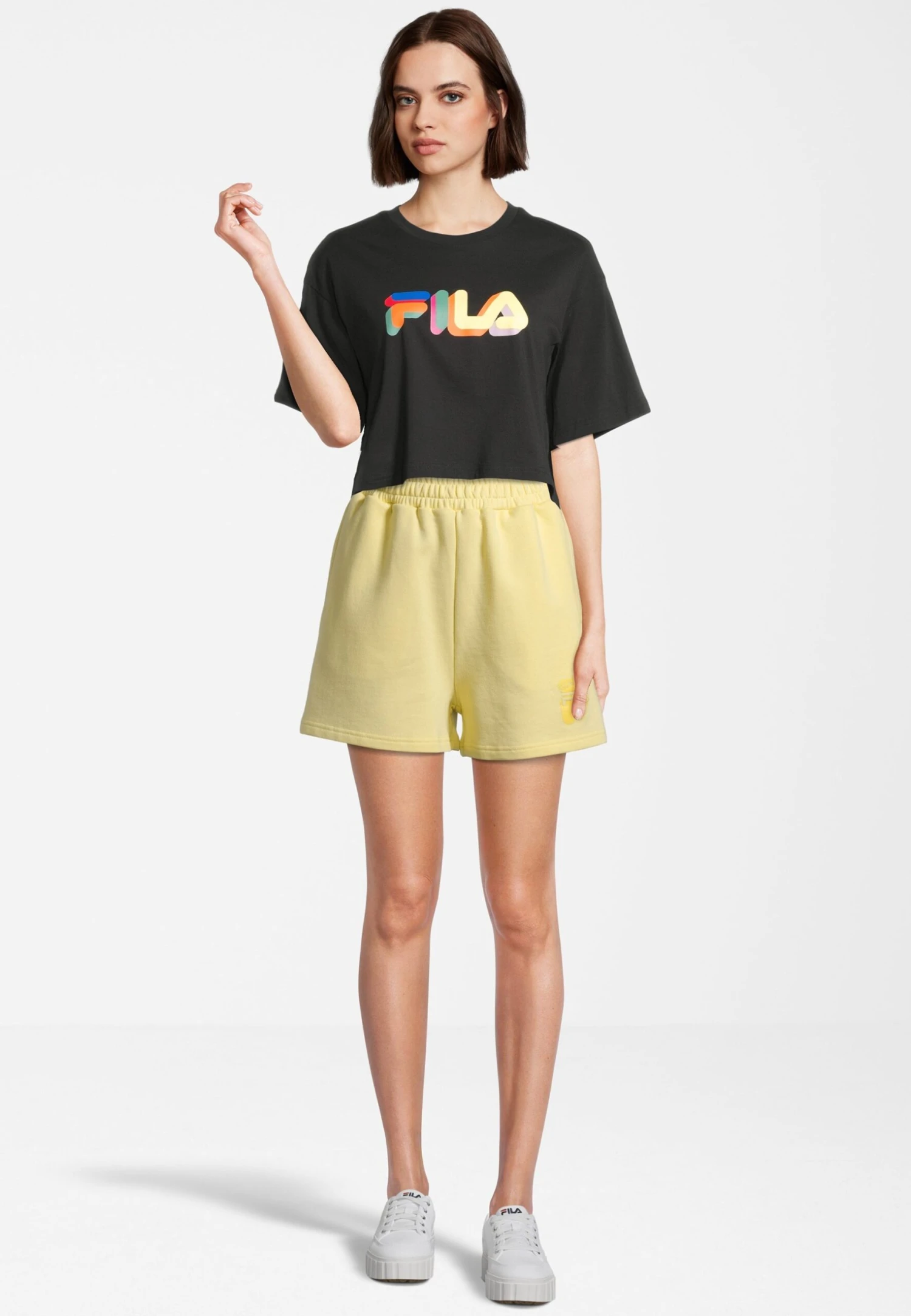 Fila Apparel Beuna Cropped Graphic Tee - T-Shirt Print - Black 2 Fila Apparel Beuna Cropped Graphic Tee - T-Shirt Print - Black - Afbeelding 2