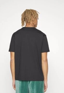 Fila Twistetal Graphic Tee - T-Shirt Print - Black -Fila Verkoopwinkel 90717202feaf4d5f90a161fe6ffaa70c