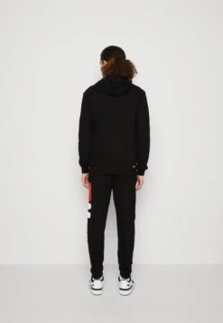 Fila Barumini- Hoodie - Black -Fila Verkoopwinkel 9939b7665c5840589bb5ff610ac63ac4