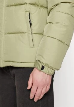 Fila Bensheim - Winterjas - Oil Green -Fila Verkoopwinkel 9ee4f659562643ee8080e183b8aabd90