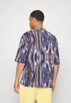 Fila Commercy Oversized Tee Unisex - T-Shirt Print - Blue Melting 7 Fila Commercy Oversized Tee Unisex - T-Shirt Print - Blue Melting -Fila Verkoopwinkel a8a076b859694e3cb68717c5154c27bb