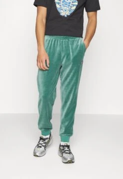 Fila Zinna Pants - Trainingsbroek - Blue Spruce 9 Fila Zinna Pants - Trainingsbroek - Blue Spruce -Fila Verkoopwinkel b5d6f0a5510141c79b36bc78ff27fd3b