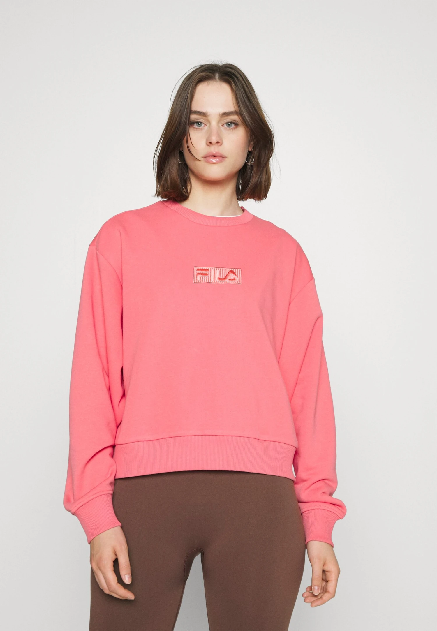 Fila Bansko Cropped Crew - Sweater - Tea Rose 1 Fila Bansko Cropped Crew - Sweater - Tea Rose