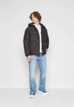 Fila Bensheim - Winterjas - Black -Fila Verkoopwinkel c9a60a44b2324b39afa24ac2ef81c64c