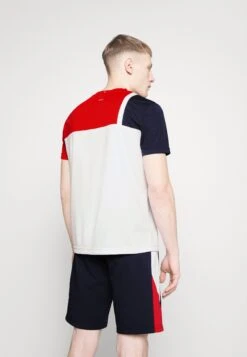 Fila Karl - Sport T-Shirt - White/Red -Fila Verkoopwinkel cc15fba033ab44b1ae52021389dba5a0