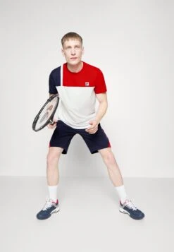 Fila Karl - Sport T-Shirt - White/Red -Fila Verkoopwinkel cdb2ad8946c541eeab501f55e1056496