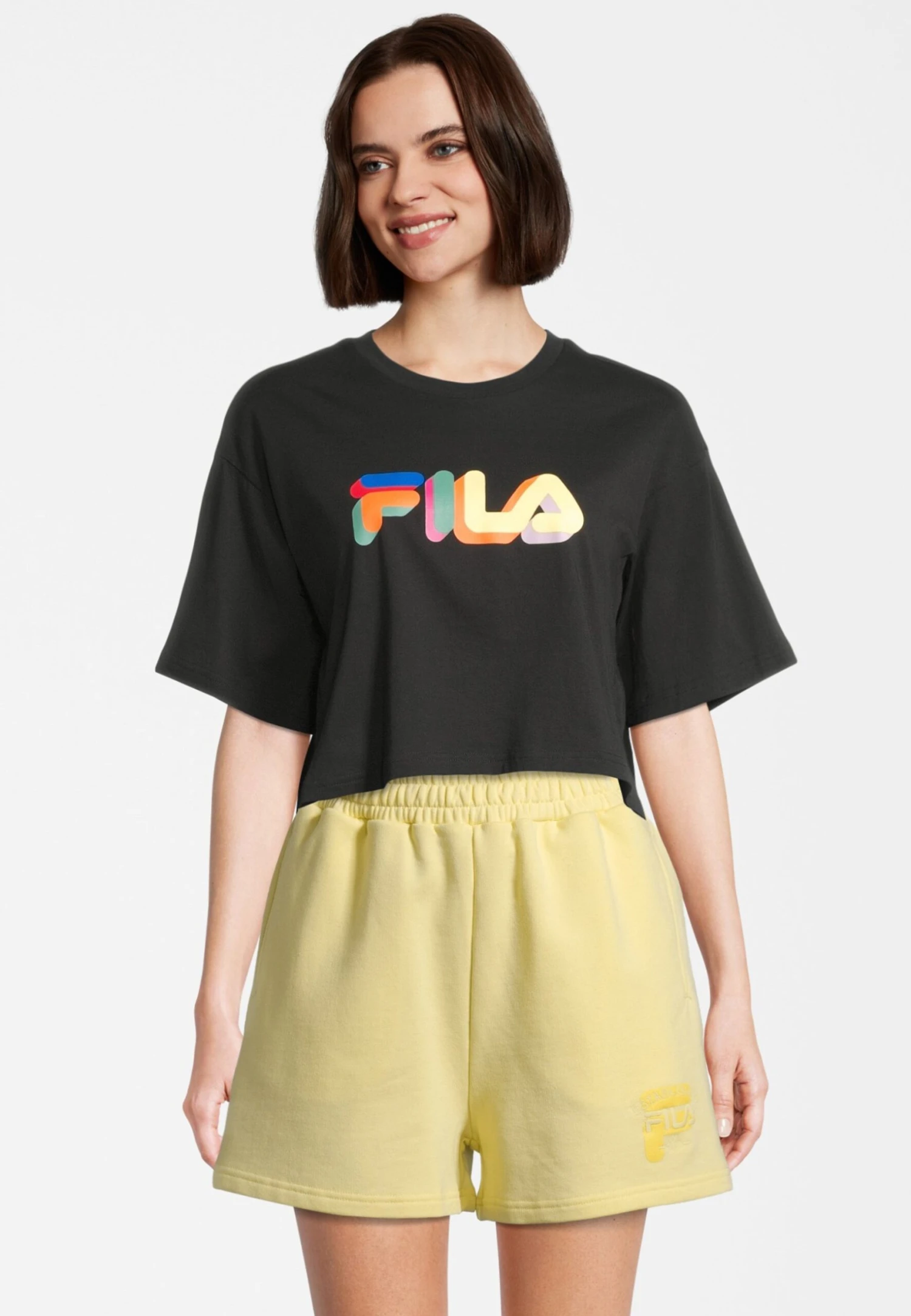 Fila Apparel Beuna Cropped Graphic Tee - T-Shirt Print - Black 1 Fila Apparel Beuna Cropped Graphic Tee - T-Shirt Print - Black