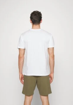 Fila Man Pyjamas - Pyjama - White/Military 8 Fila Man Pyjamas - Pyjama - White/Military -Fila Verkoopwinkel d21a7a051cec4822a24c7a979edf5ca1