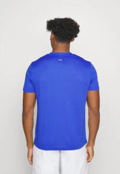 Fila Logo - Sport T-Shirt - Dazzling Blue 7 Fila Logo - Sport T-Shirt - Dazzling Blue -Fila Verkoopwinkel d8ba79d1f6f540ffa3c023de9eb7dcea