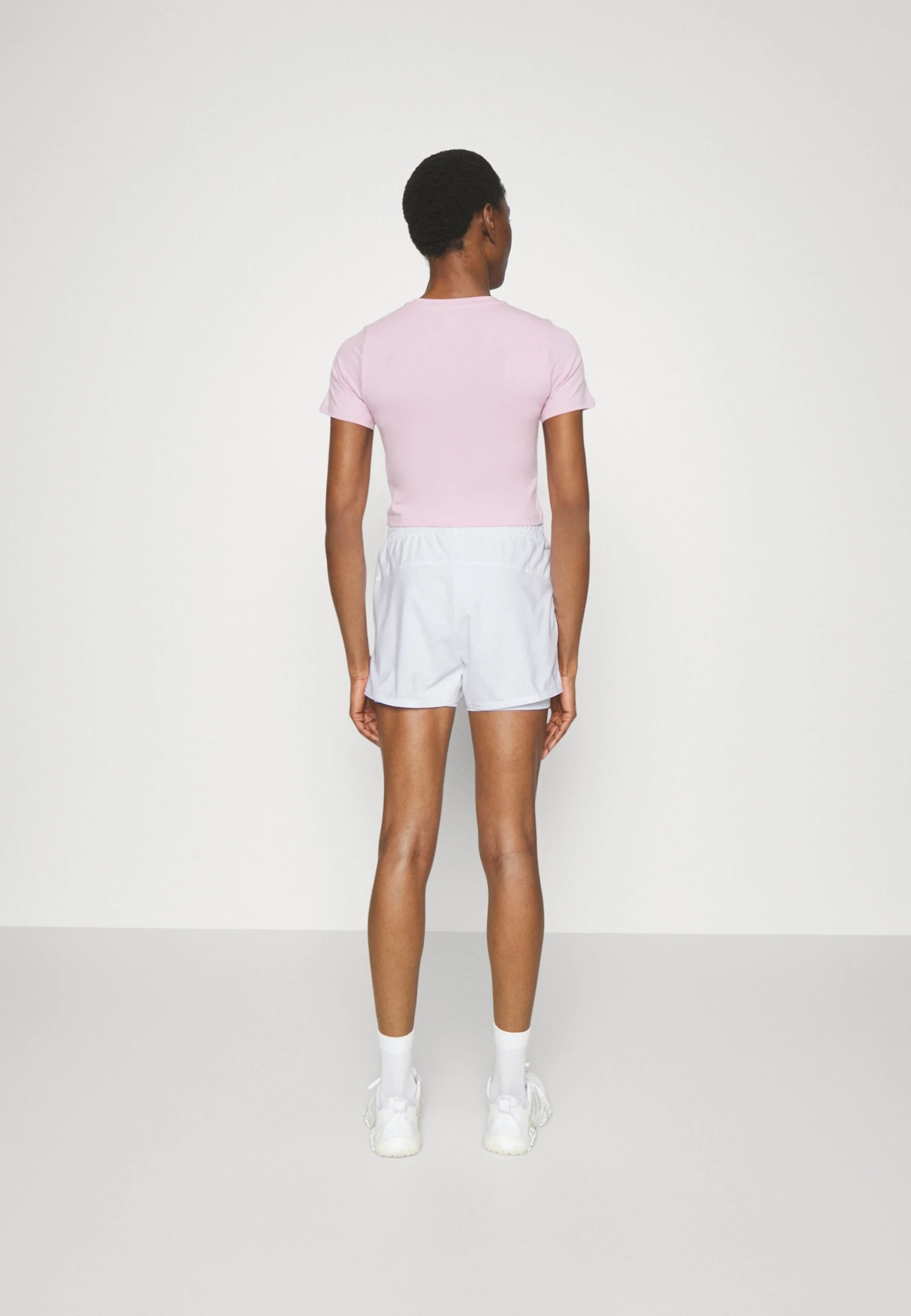 Fila Shorts Evie - Korte Broeken - White 3 Fila Shorts Evie - Korte Broeken - White - Afbeelding 3