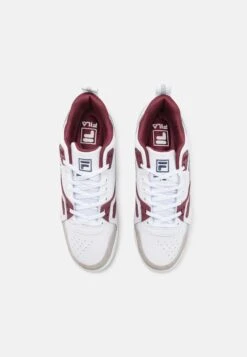Fila Casim- Sneakers Laag - White/Tawny Port 13 Fila Casim- Sneakers Laag - White/Tawny Port -Fila Verkoopwinkel ee26b4486d0646609f2c0010b939c11d