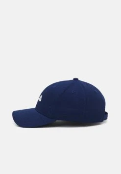 Fila BrasovWith Linear Logo Strap Back - Pet - Medieval Blue 6 Fila BrasovWith Linear Logo Strap Back - Pet - Medieval Blue -Fila Verkoopwinkel eef1600ad90e438ea98cf1c4900c2912
