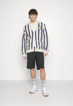 Fila Trabitz Cardigan - Vest - Fields Of Rye 12 Fila Trabitz Cardigan - Vest - Fields Of Rye -Fila Verkoopwinkel f8aec5f95fac427c931b3f5d8f440c4a